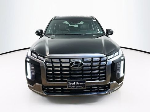 Used 2024 Hyundai Palisade Calligraphy AWD/4WD image 2