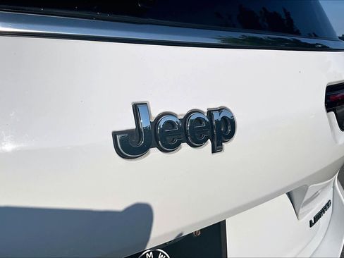 Used 2021 Jeep Grand Cherokee L Limited RWD image 33