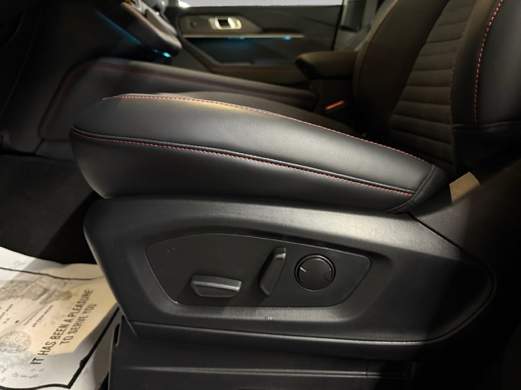 New 2027 Ford Explorer ST-Line AWD/4WD image 13
