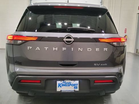 Used 2024 Nissan Pathfinder SV AWD/4WD image 6