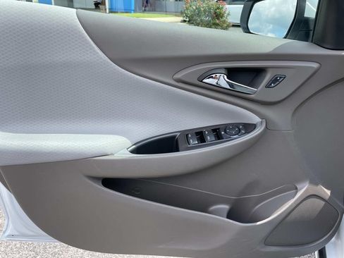 Used 2025 Chevrolet Malibu LT FWD image 19
