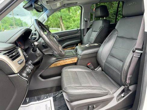 Used 2016 GMC Yukon Denali w/ Open Road Package AWD/4WD image 12