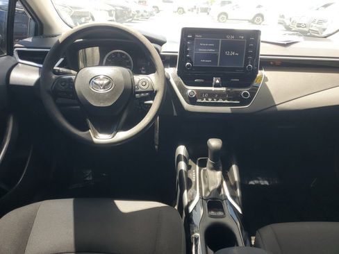 Used 2021 Toyota Corolla LE FWD image 9
