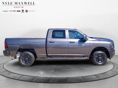 New 2026 RAM 2500 Tradesman AWD/4WD image 17