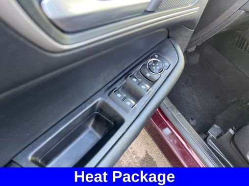 Used 2024 Ford Edge SEL w/ Convenience Package image 11