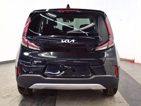 Used 2025 Kia Soul LX w/ LX Technology Package image 6