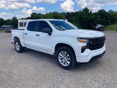 Used 2022 Chevrolet Silverado 1500 Custom RWD image 12