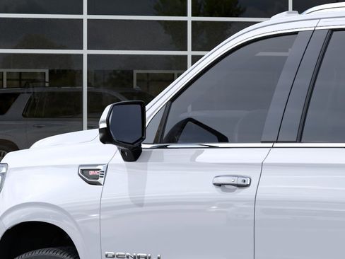 New 2026 GMC Yukon XL Denali AWD/4WD image 39