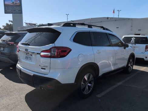 Used 2020 Subaru Ascent Premium w/ Convenience Package AWD/4WD image 3