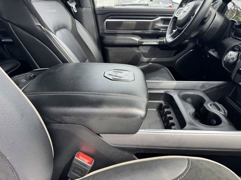Used 2024 RAM 1500 Laramie AWD/4WD image 7
