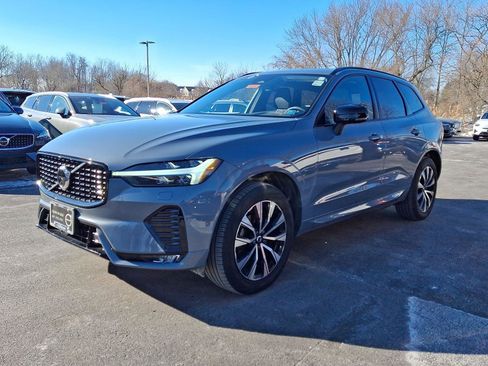 Certified 2023 Volvo XC60 B5 Plus w/ Climate Package image 3