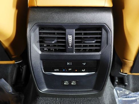 Certified 2023 BMW 330e w/ Premium Package image 24