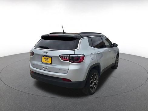 Used 2025 Jeep Compass Limited AWD/4WD image 13