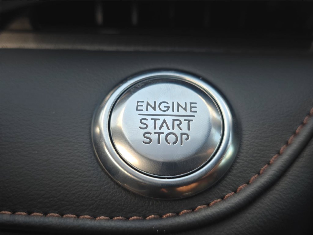 New 2026 Lincoln Nautilus Premier AWD/4WD image 19