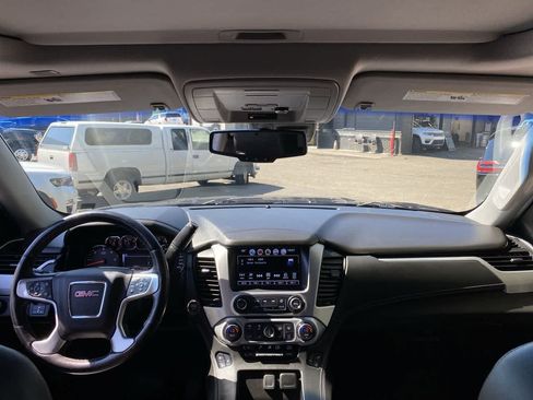 Used 2018 GMC Yukon SLT w/ Open Road Package AWD/4WD image 12