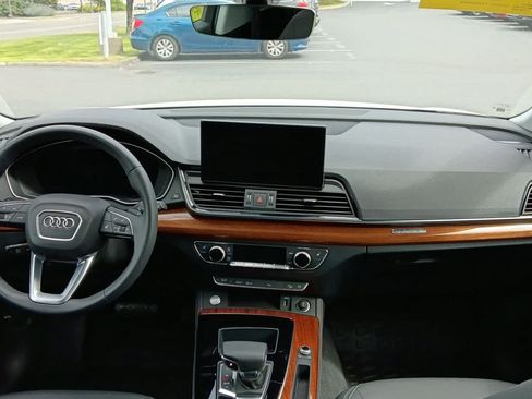 Used 2023 Audi Q5 2.0T Premium Plus w/ Premium Plus Package AWD/4WD image 5