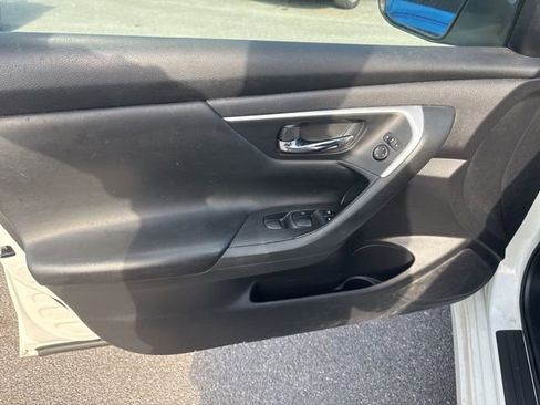 Used 2017 Nissan Altima 2.5 S w/ Power Driver Seat Package image 14