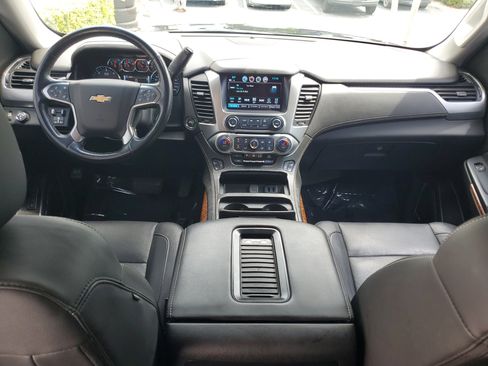 Used 2019 Chevrolet Tahoe Premier w/ RST 6.2L Performance Edition RWD image 17