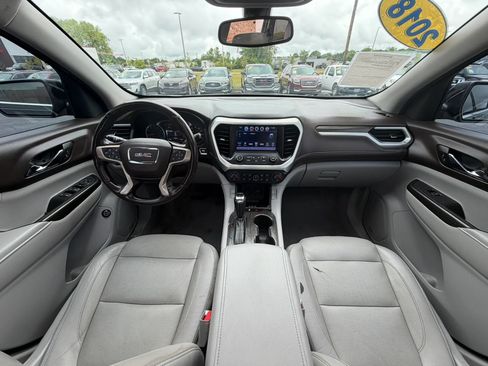 Used 2018 GMC Acadia SLT FWD image 17