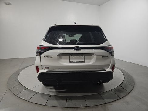 New 2025 Subaru Forester Touring image 4