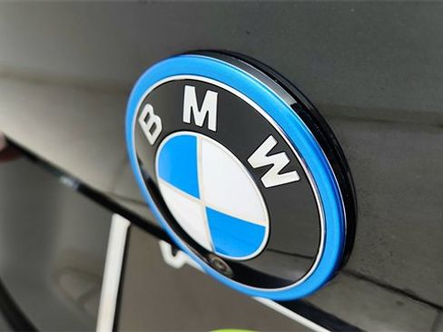 Used 2024 BMW i4 xDrive40i w/ Premium Package image 16