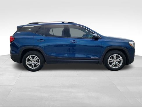 Used 2019 GMC Terrain SLE w/ Driver Convenience Package image 9