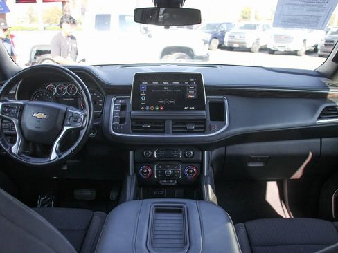 Used 2021 Chevrolet Suburban LS w/ Driver Alert Package image 25