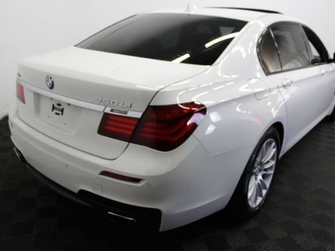 Used 2015 BMW 750Li xDrive AWD/4WD image 6