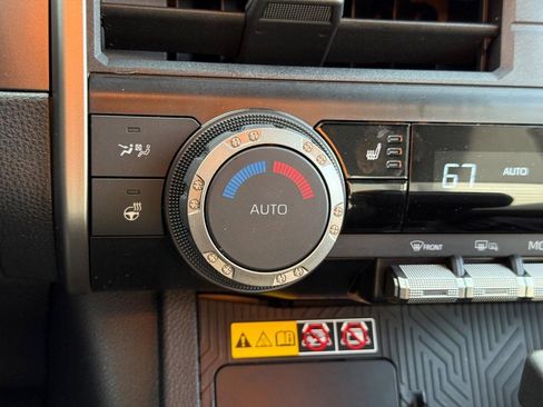 Certified 2025 Toyota 4Runner TRD Off-Road image 19