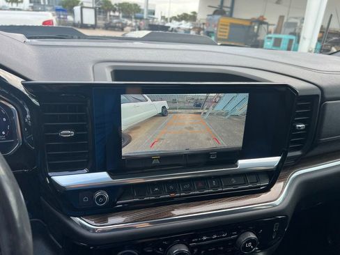 Used 2023 Chevrolet Silverado 1500 LT Trail Boss w/ LPO, Dark Essentials Package image 14