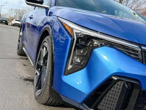 New 2025 Kia K4 GT-Line w/ GT-Line Sunroof Package image 11