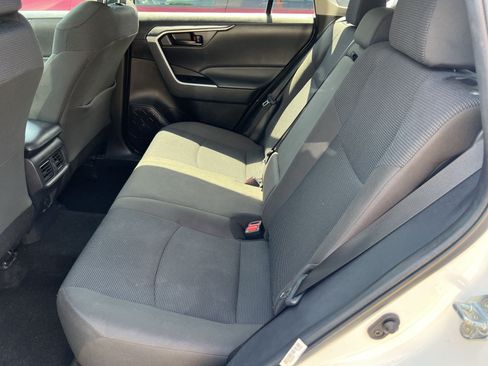 Used 2025 Toyota RAV4 LE AWD/4WD image 20