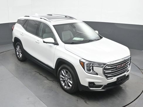Used 2024 GMC Terrain SLT w/ Infotainment Package II AWD/4WD image 34