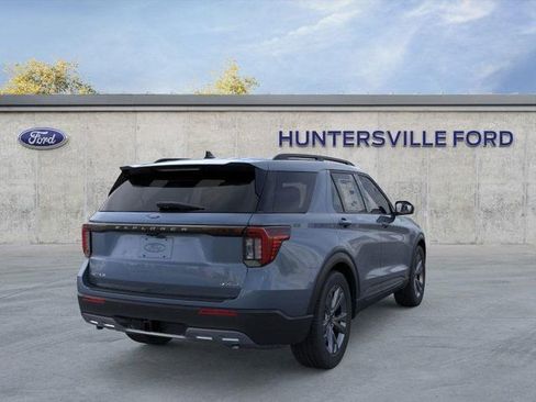New 2026 Ford Explorer Active w/ Active Comfort Package image 8