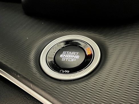 New 2025 Jeep Grand Cherokee Altitude image 24