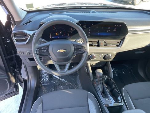 Used 2026 Chevrolet TrailBlazer LS w/ LS Convenience Package image 24