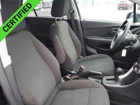 Certified 2020 Chevrolet Trax LS image 25