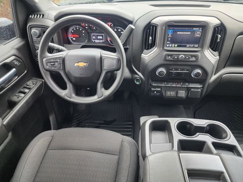 Used 2025 Chevrolet Silverado 2500 Custom w/ Custom Convenience Package image 22