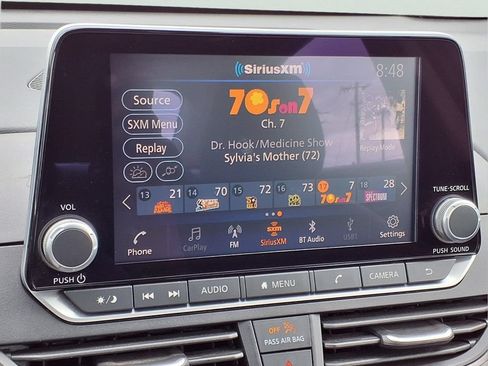 Used 2025 Nissan Altima 2.5 SV FWD image 10