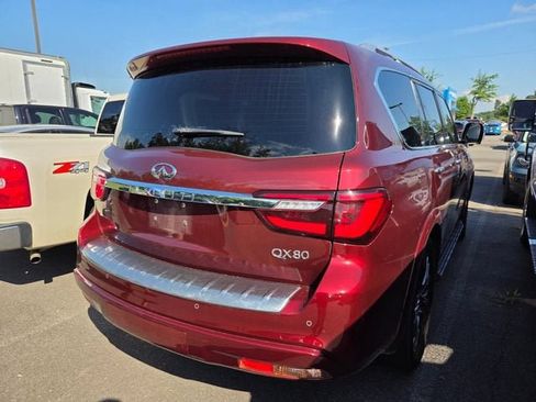 Used 2022 INFINITI QX80 Sensory w/ All-Season Package RWD image 2