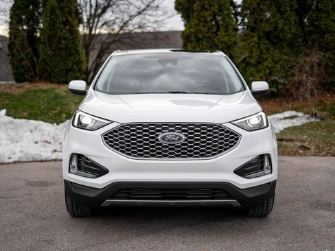 Used 2024 Ford Edge SEL w/ Convenience Package image 2