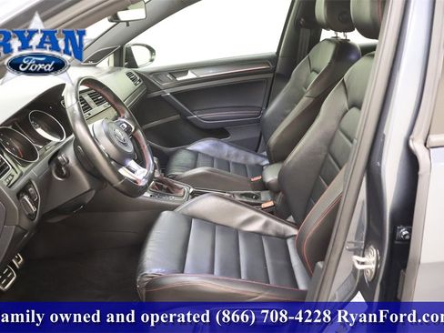 Used 2019 Volkswagen GTI SE image 10