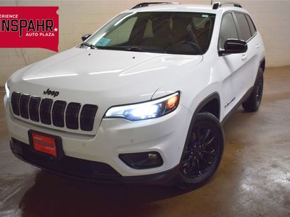 Used 2023 Jeep Cherokee Altitude Lux
