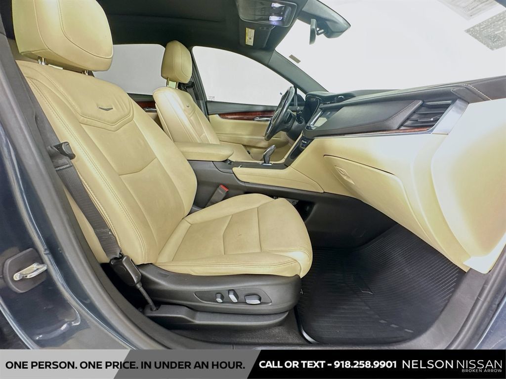 Used 2019 Cadillac XT5 Luxury FWD image 28