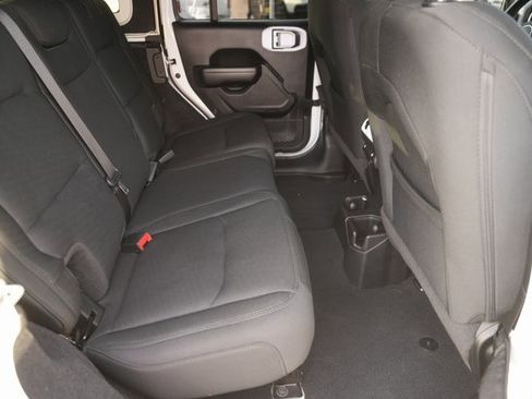 Used 2020 Jeep Wrangler Unlimited Sport image 15
