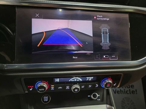 Used 2022 Audi Q3 2.0T Premium image 16