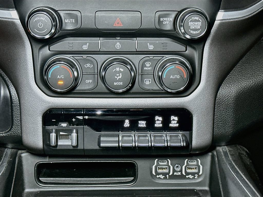 Used 2020 RAM 1500 Big Horn AWD/4WD image 13