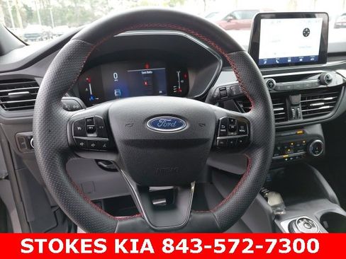 Used 2023 Ford Escape ST-Line image 11