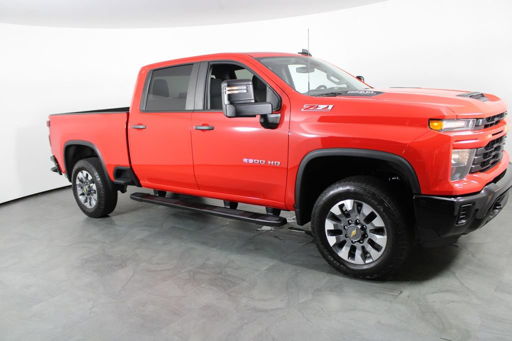 Used 2024 Chevrolet Silverado 2500 Custom w/ Custom Convenience Package AWD/4WD image 11