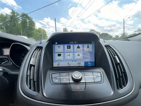 Used 2017 Ford Escape SE w/ Equipment Group 201A AWD/4WD image 22